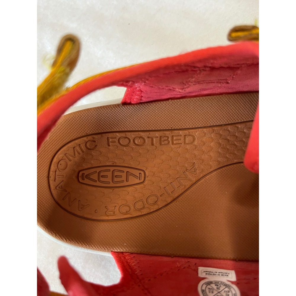 KEEN Women's Backstrap Elle Sport Sandals Size 11 Red Mint Yellow Hiking - Picture 11 of 12